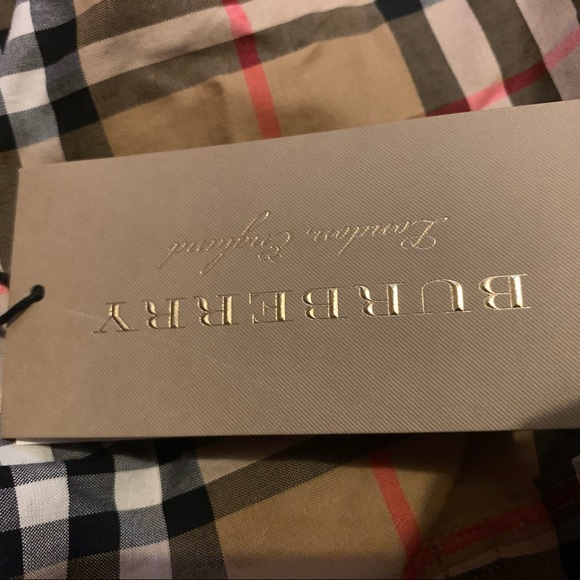 Mommy and daughter matching Burberry set - Picture 5 of 8
